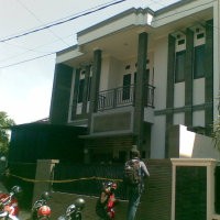 Maling Gondol Koleksi Jam Tangan dan Perhiasan Zaenal Arif
